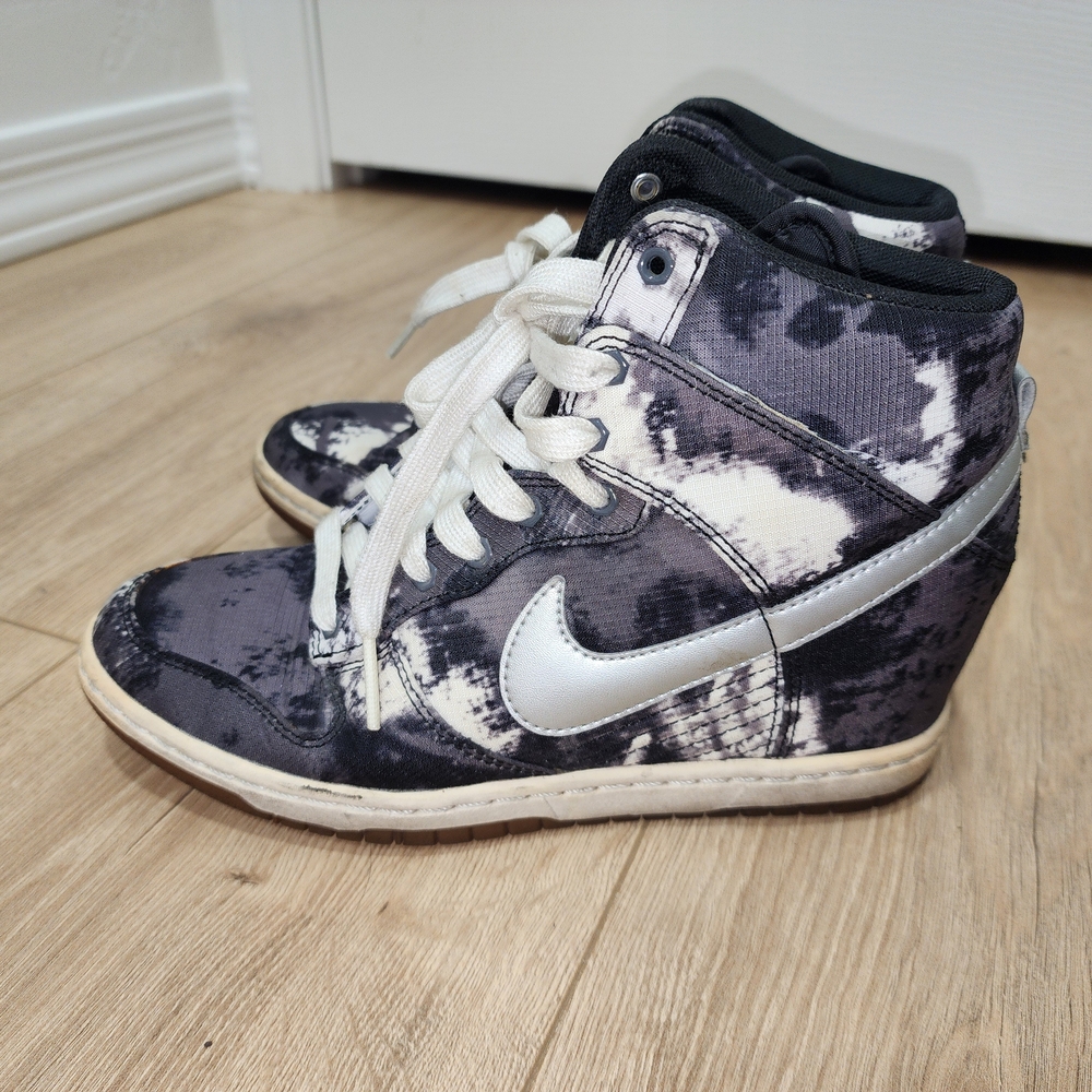 Nike High-Top Sneakers with Black and White Tie-Dye